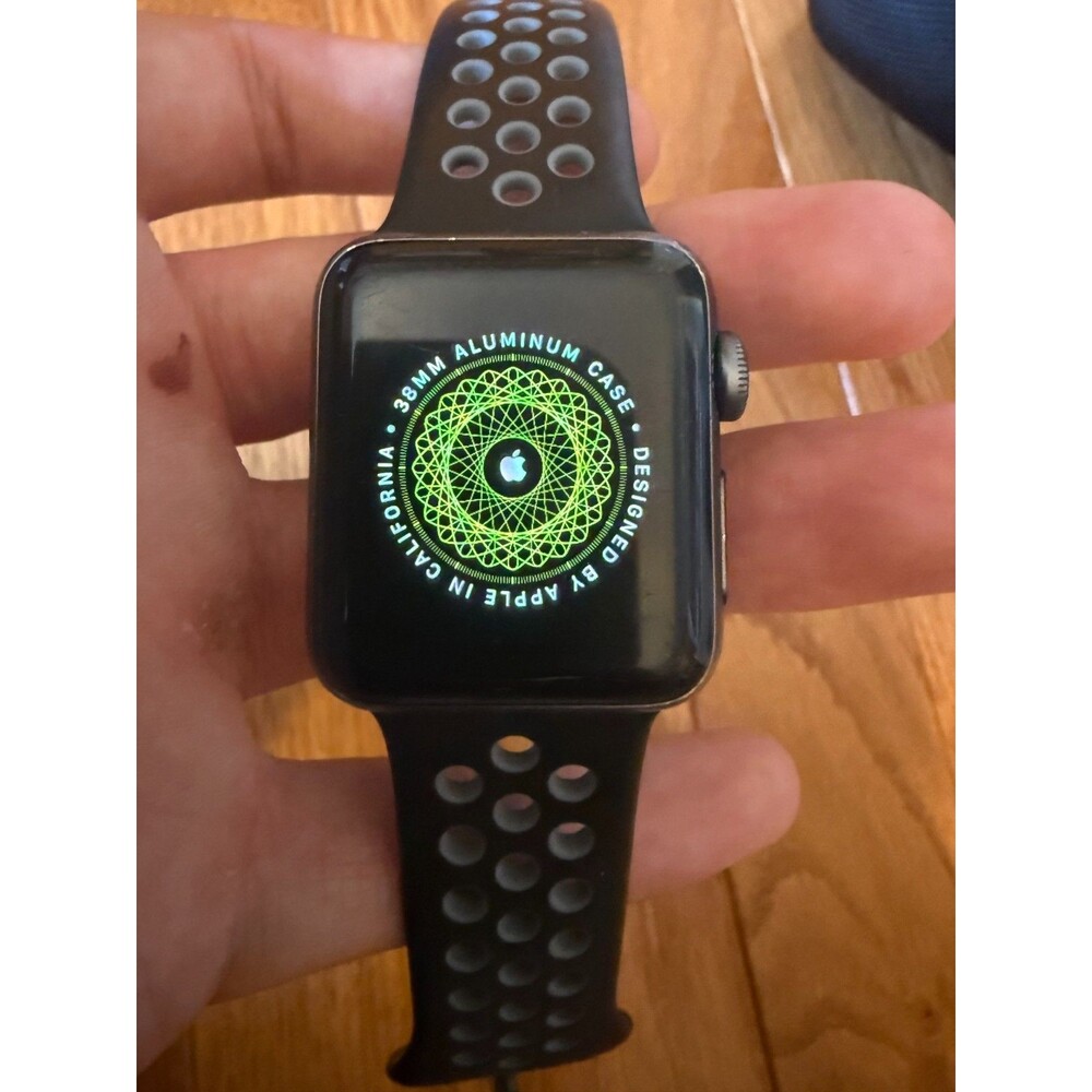 Nike Apple Watch Series 2 38mm aluminum case black